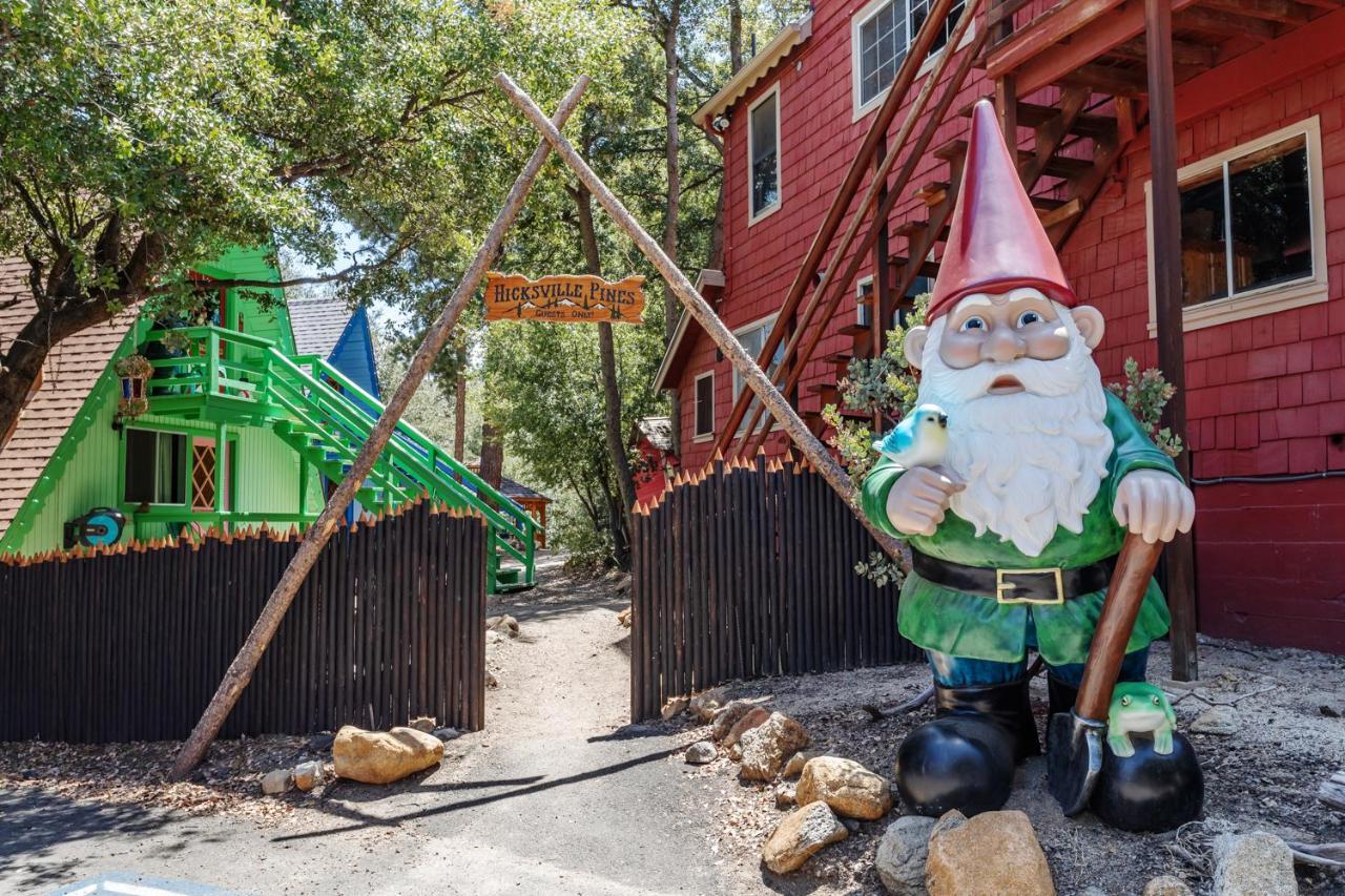 Hicksville Pines Chalets & Motel Idyllwild Eksteriør bilde