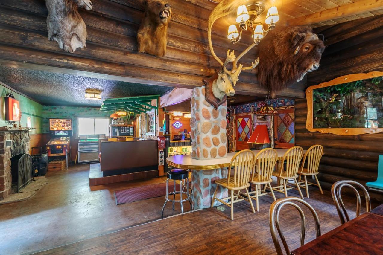 Hicksville Pines Chalets & Motel Idyllwild Eksteriør bilde