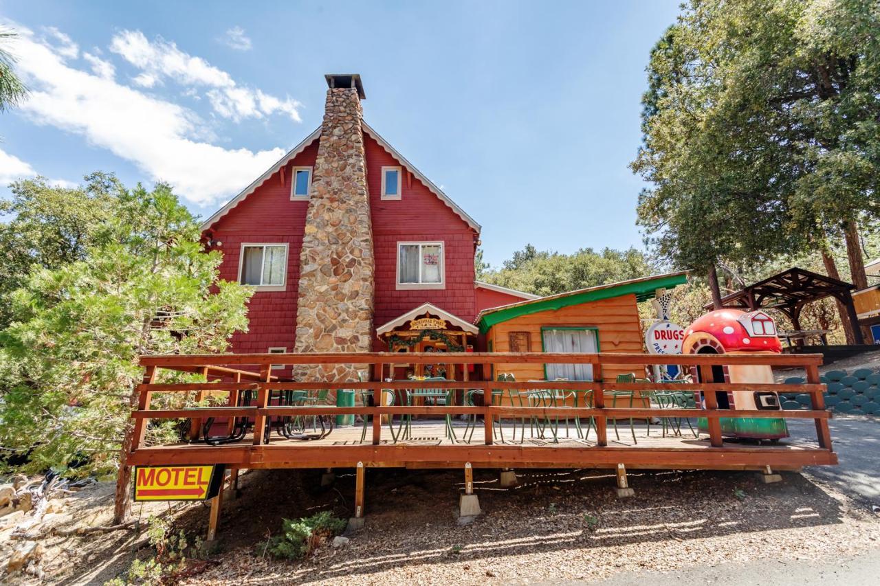Hicksville Pines Chalets & Motel Idyllwild Eksteriør bilde